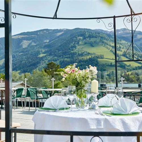 Dachterrasse-Tisch